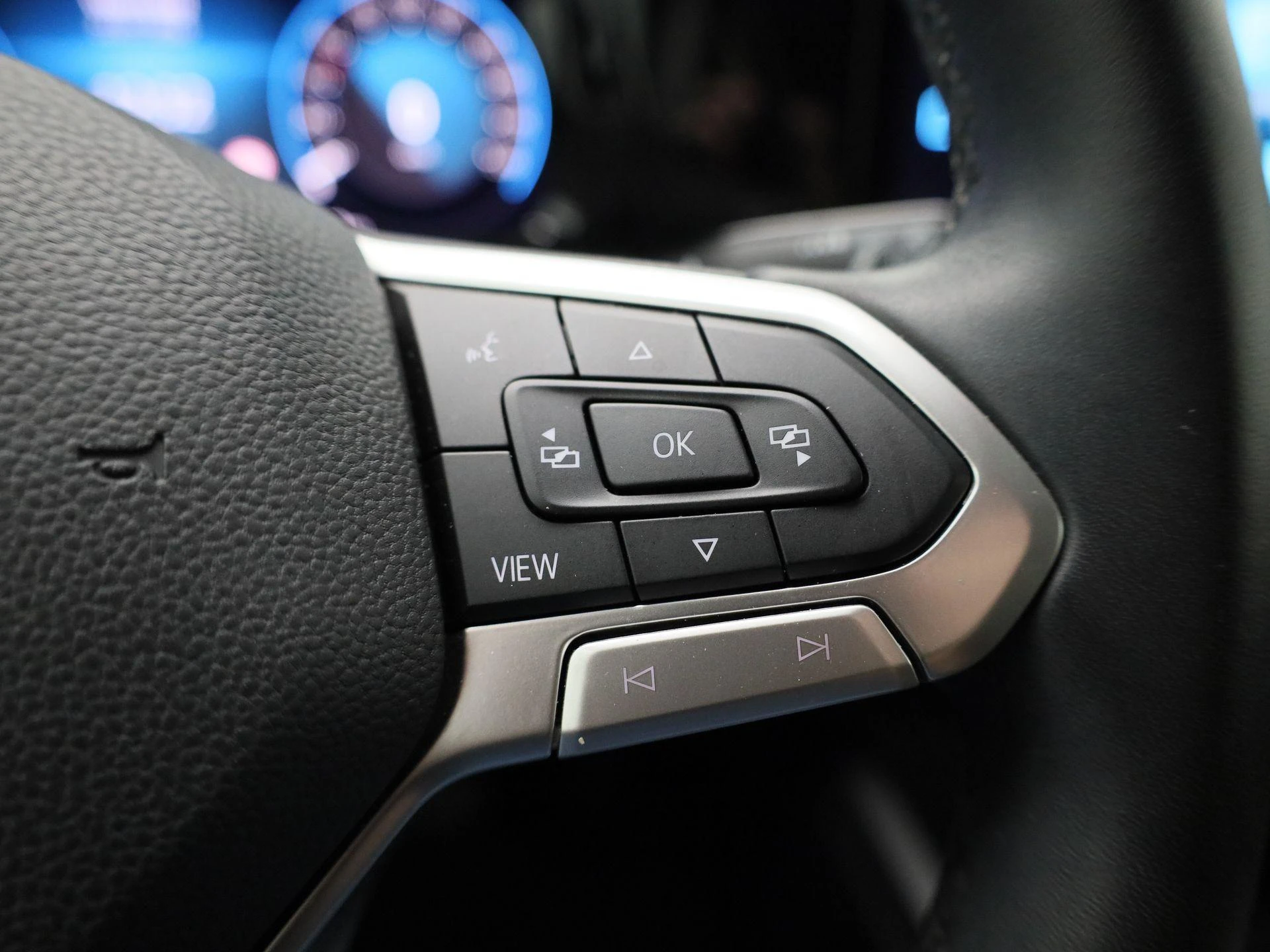 Volkswagen-Golf-image-15