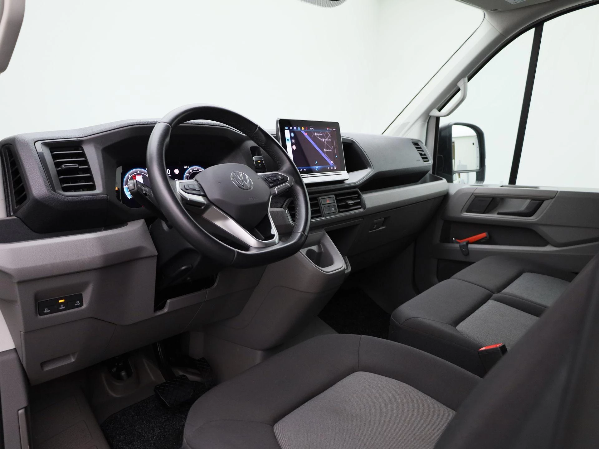 Volkswagen Crafter 2.0 TDI L3H3 Highline 140PK