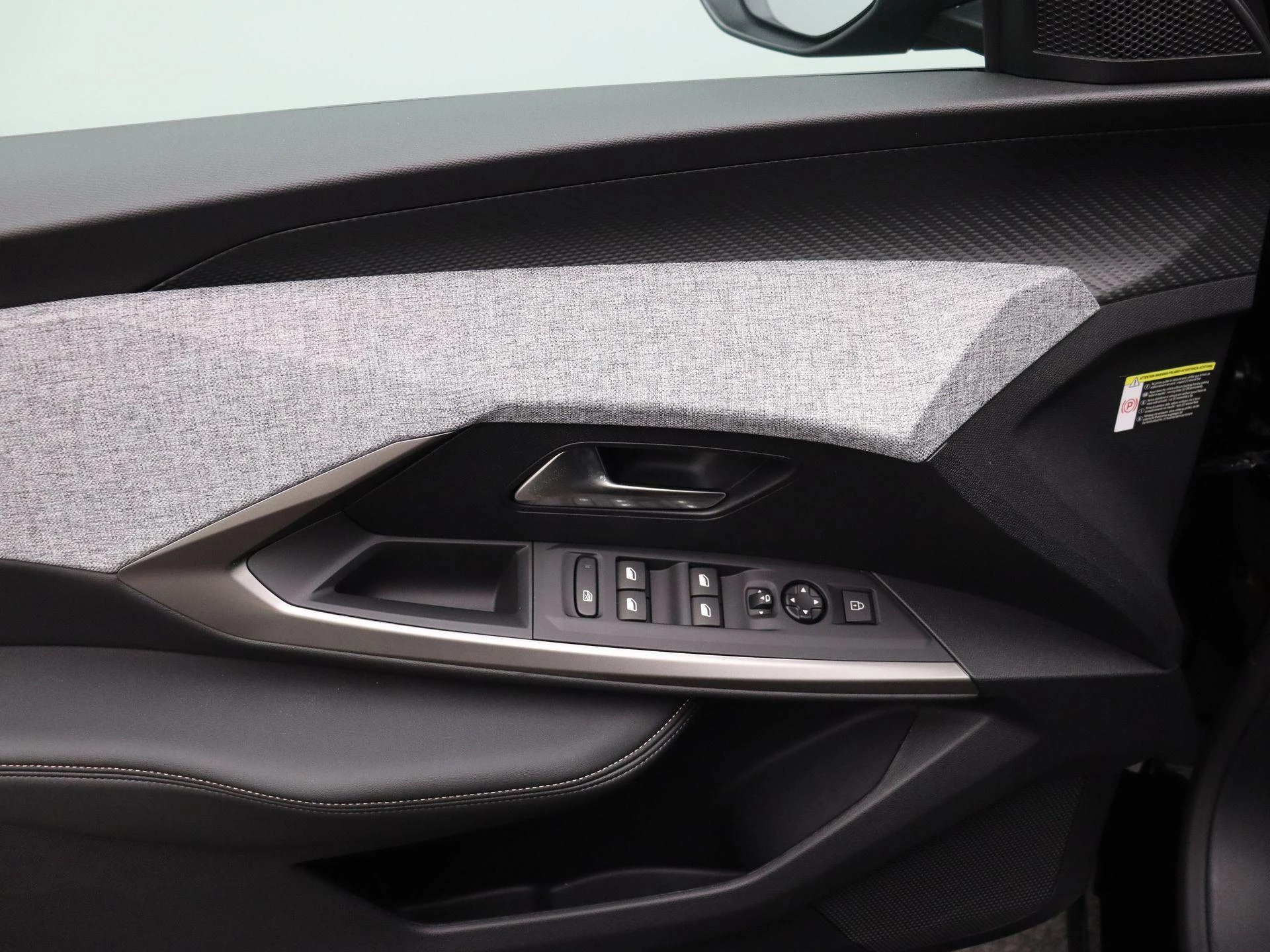Peugeot e-5008 e-5008 213 Allure Business