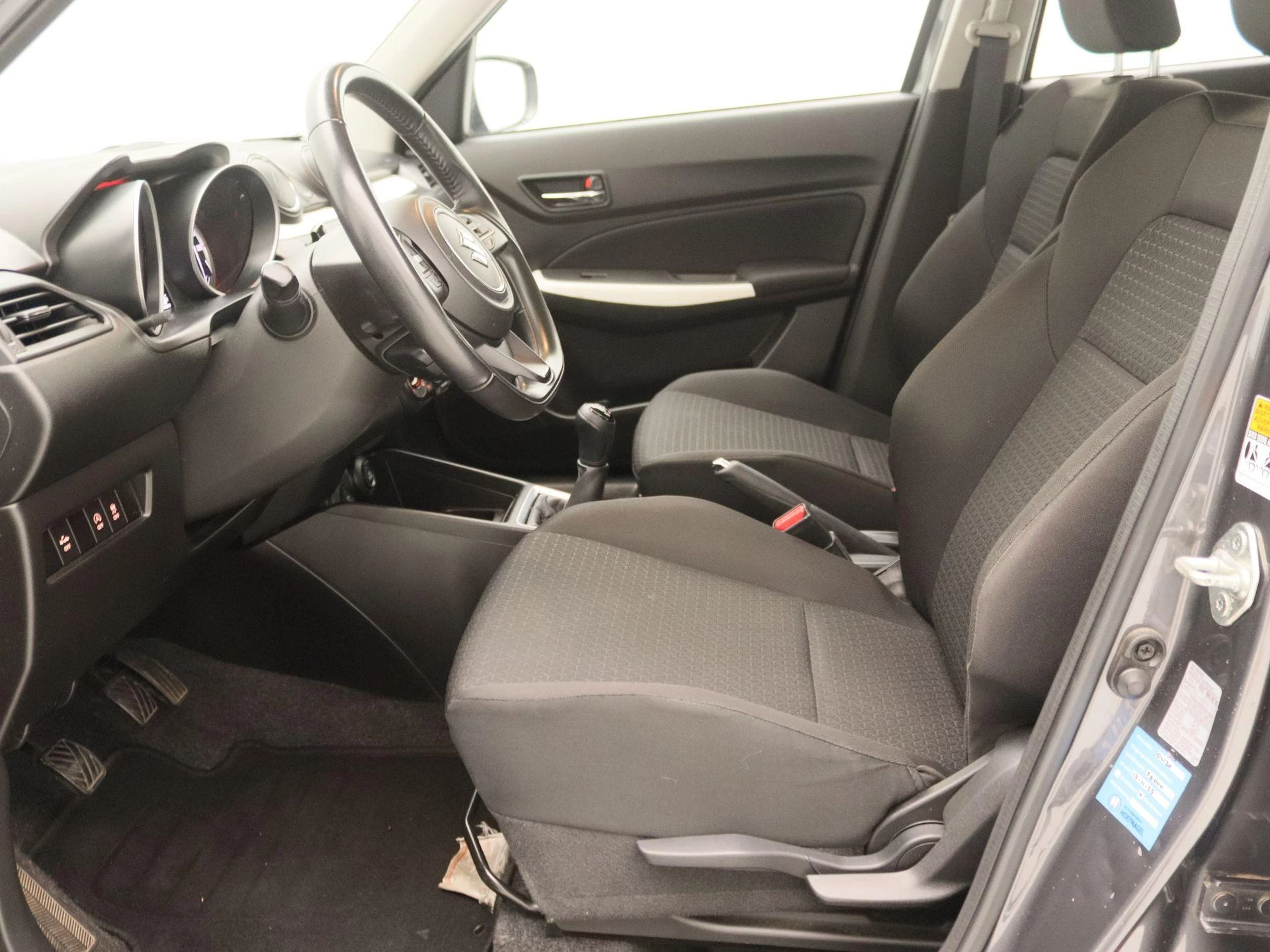 Suzuki-Swift-image-11