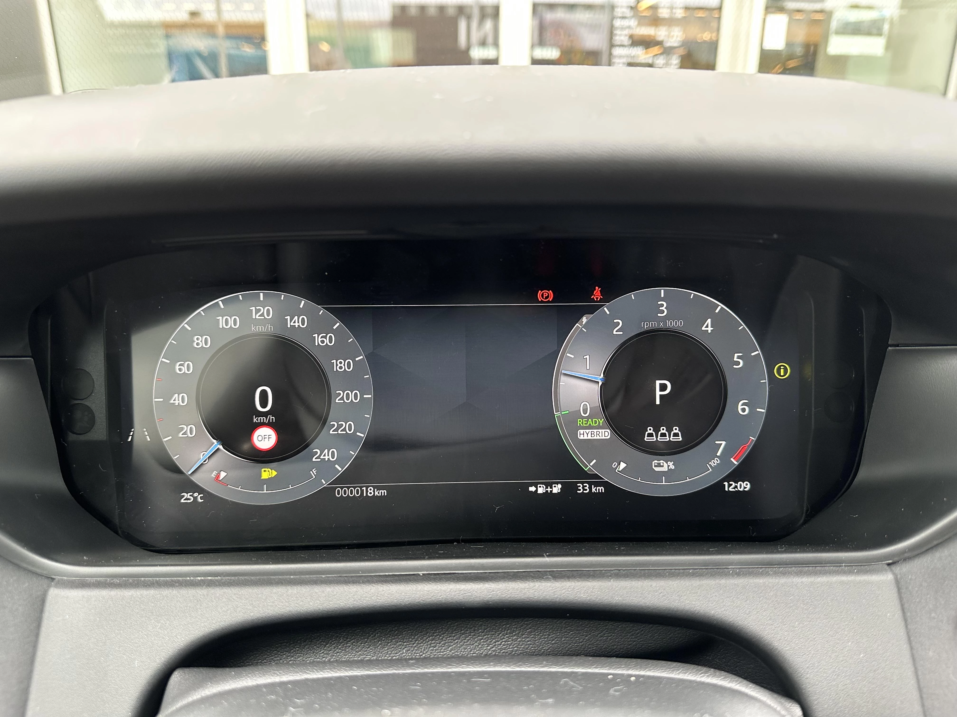 Land Rover-Range Rover Velar-image-17