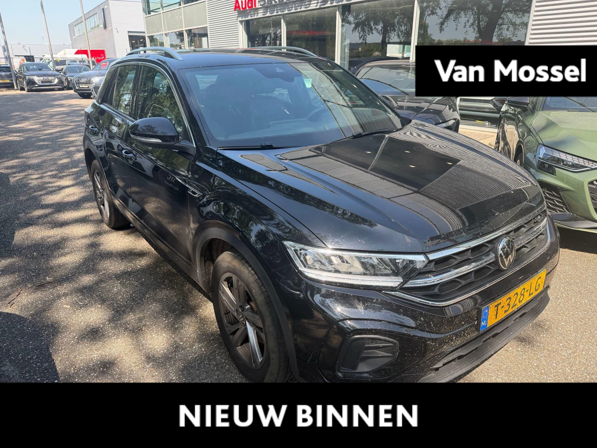 Volkswagen-T-Roc-image-0