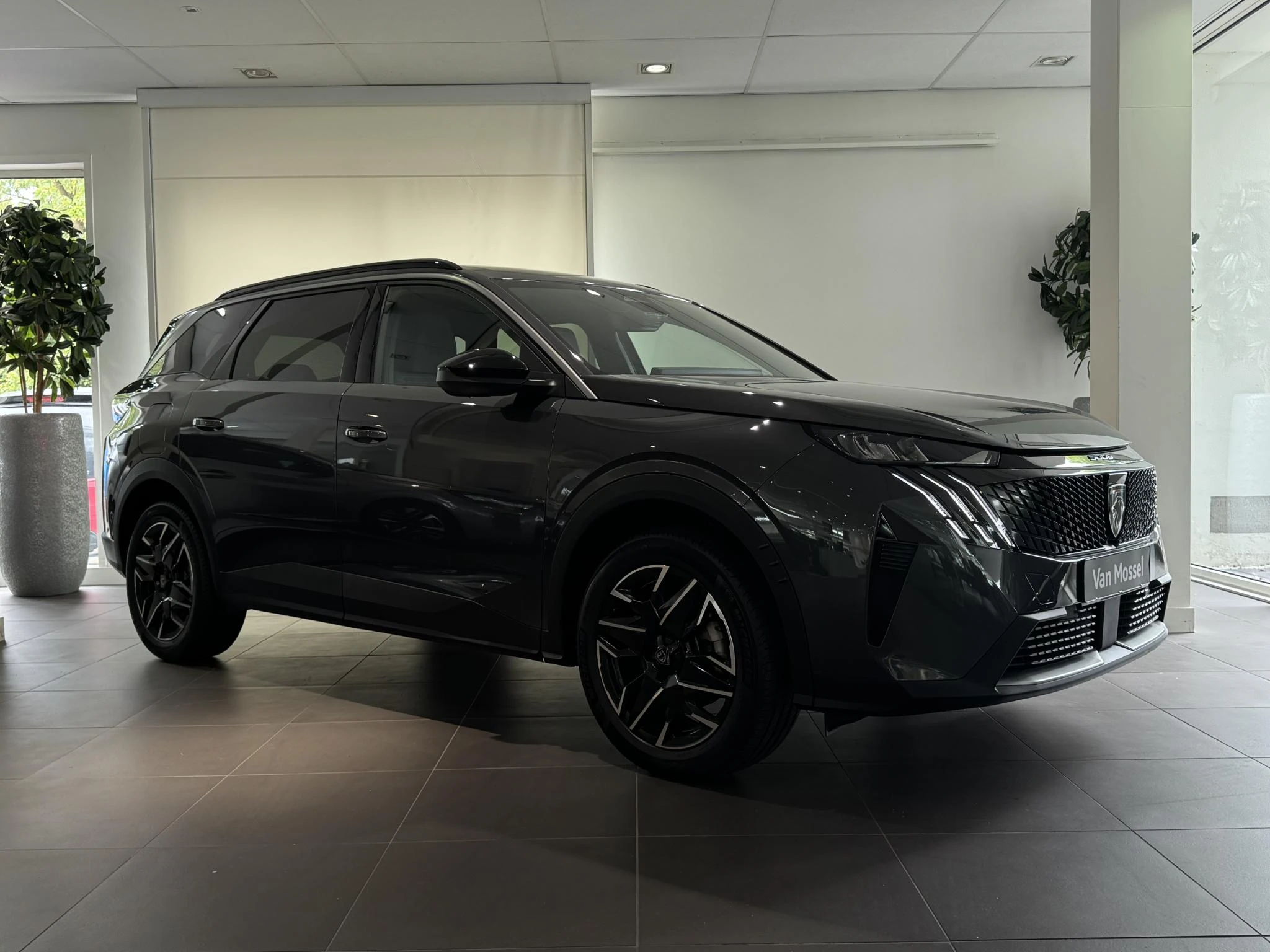 Peugeot-5008-image-2