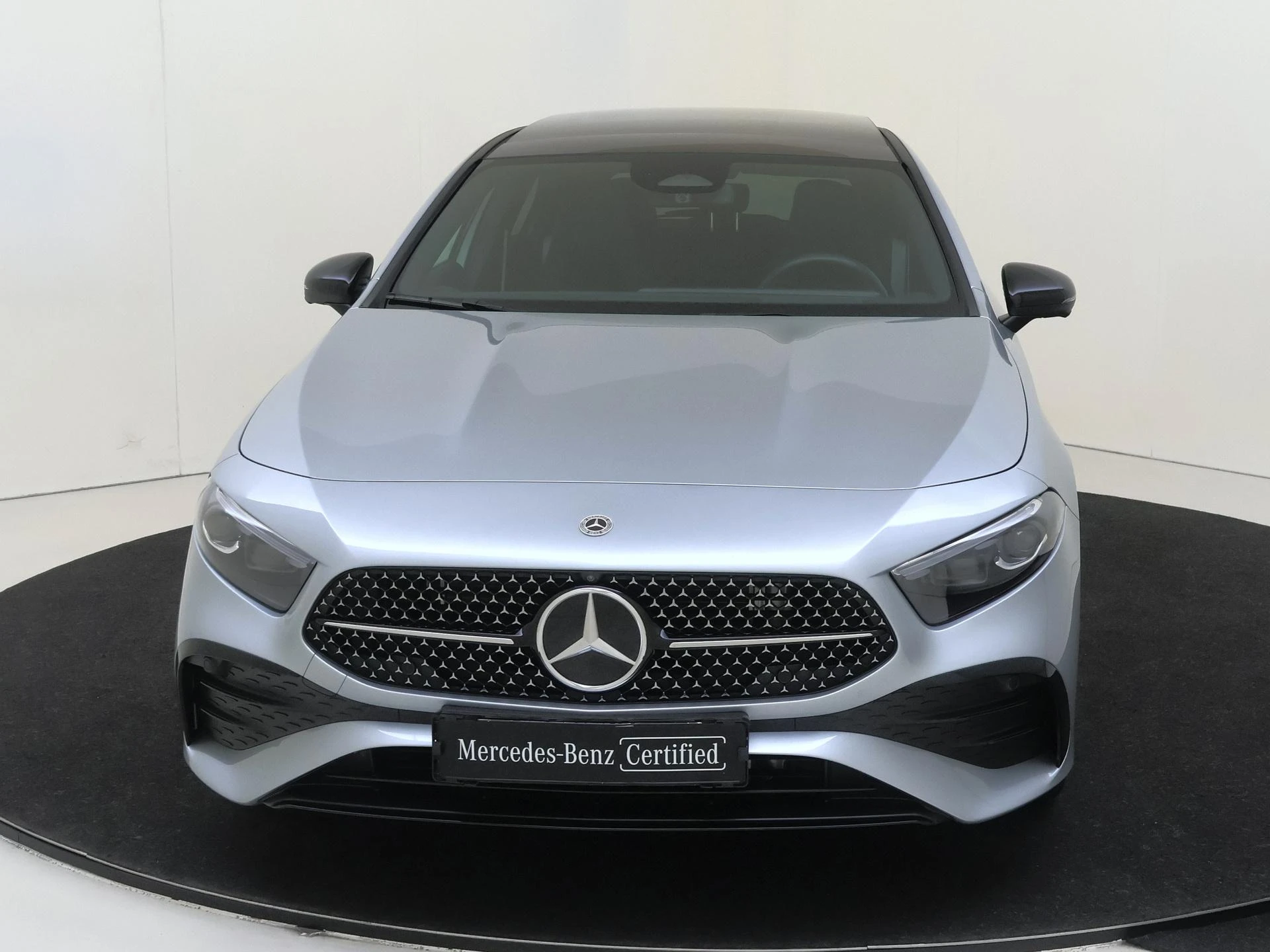 Mercedes-Benz A-Klasse 250 e Business Solution AMG