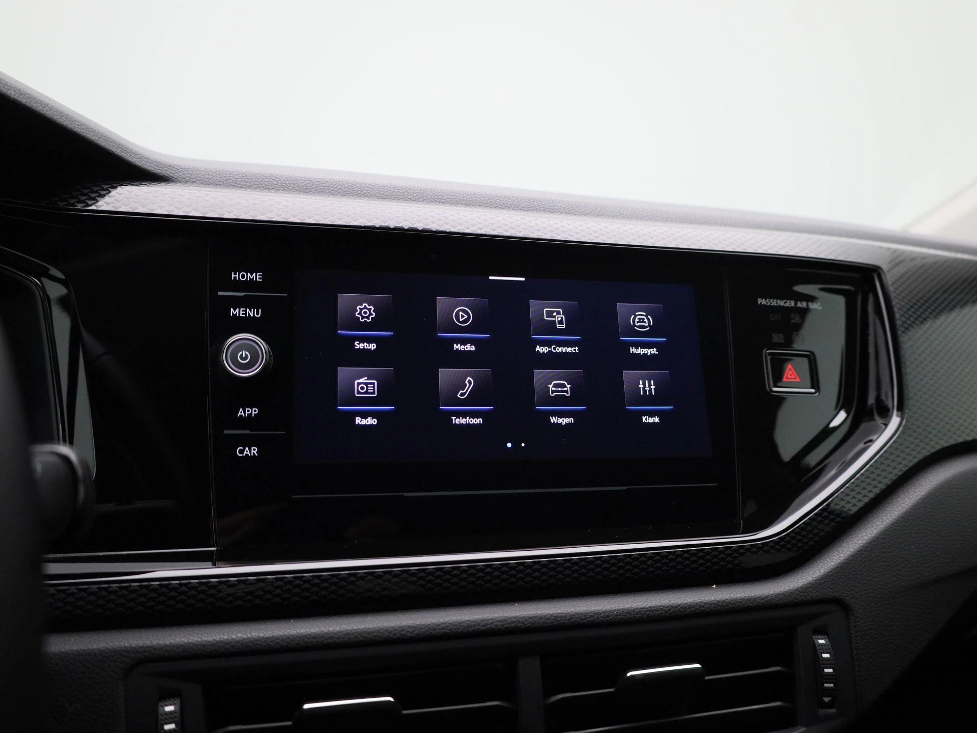 Volkswagen-Polo-image-13