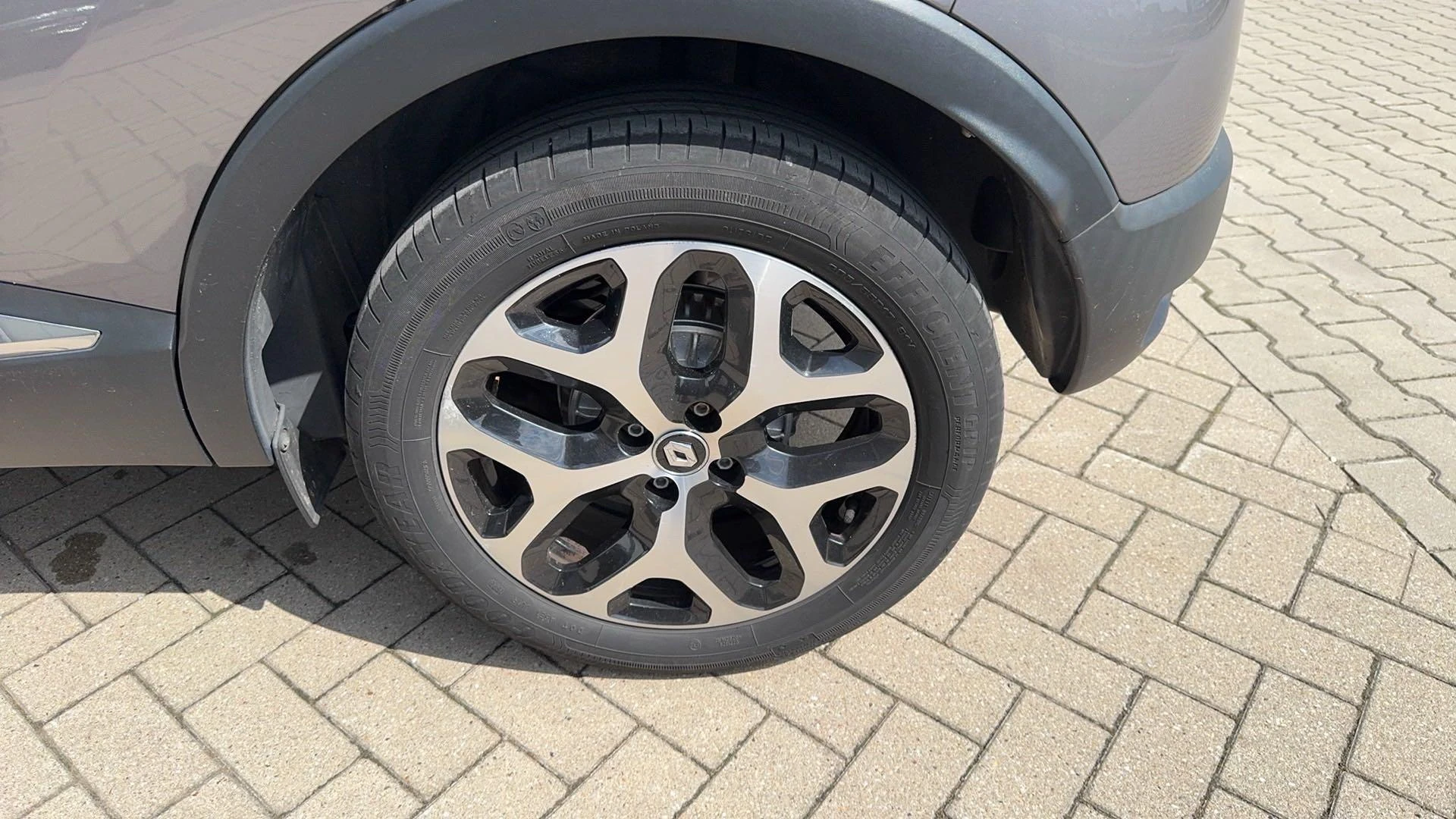 Renault-Captur-image-17