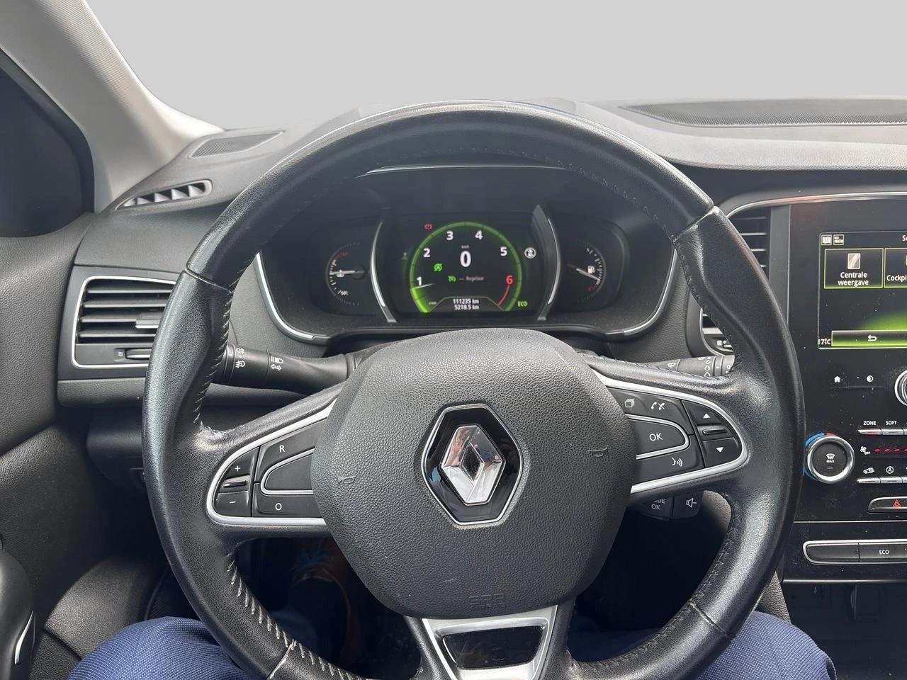 Renault-Mégane Grand Tour-image-12