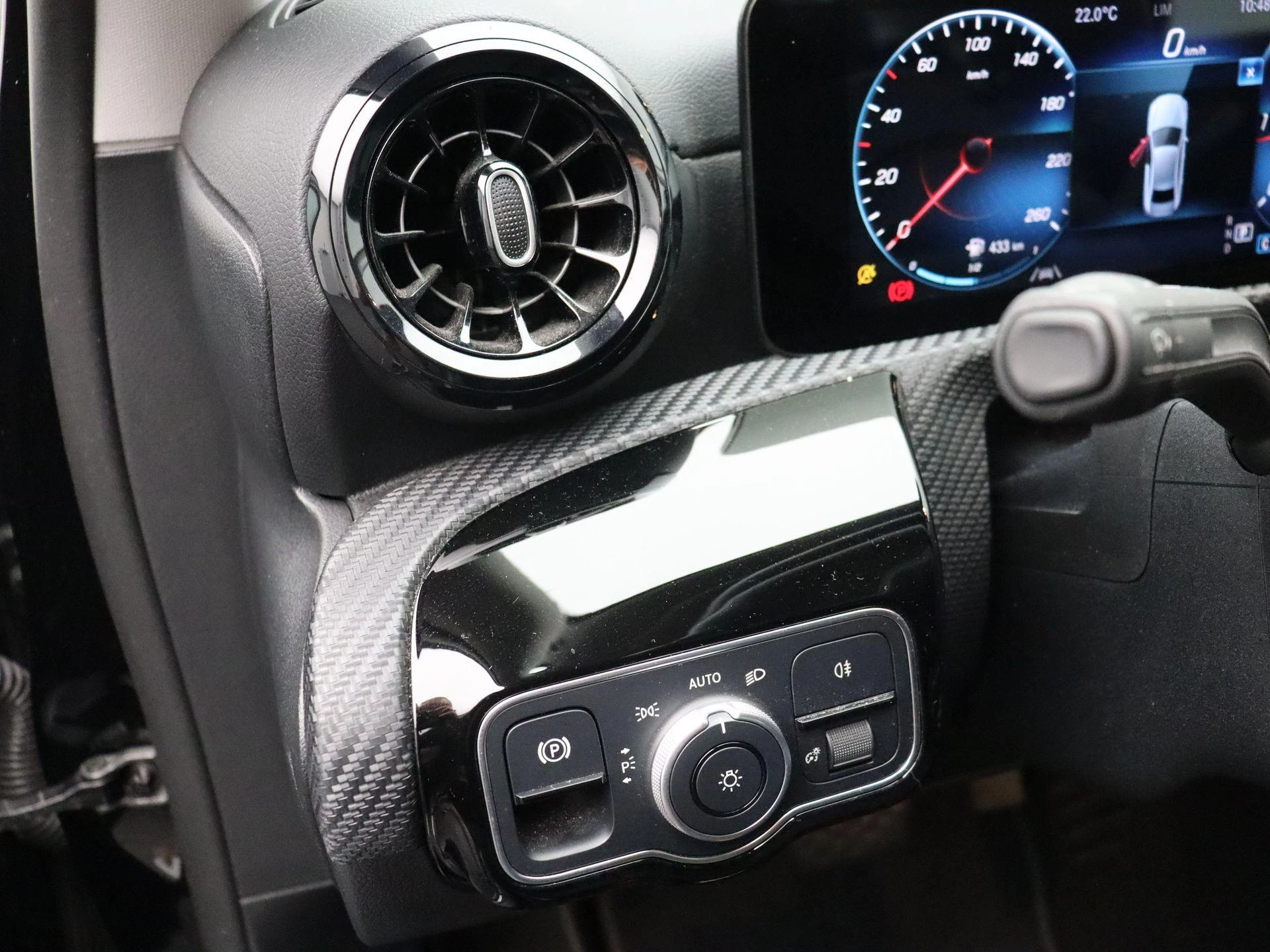 Mercedes-Benz Classe A Limousine 180d Business Solution