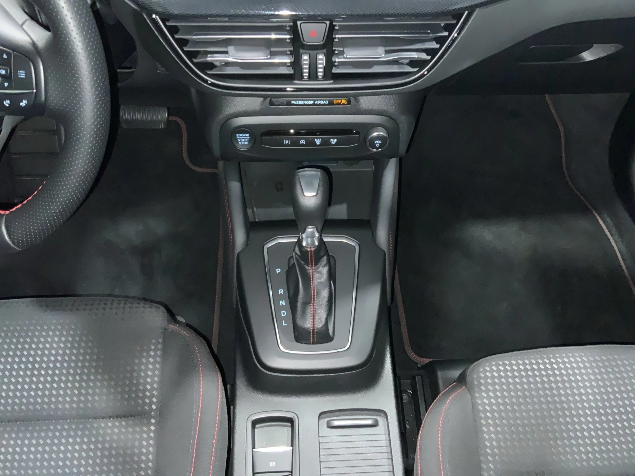 Ford Focus ST-Line X Turnier Aut.*AHK*ACC*HUD*KAM*NAVI*WINTER-PKT.