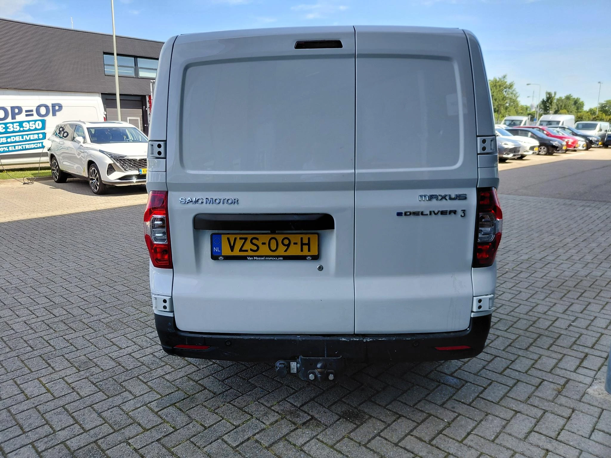 Maxus eDeliver3 L2 50 kWh