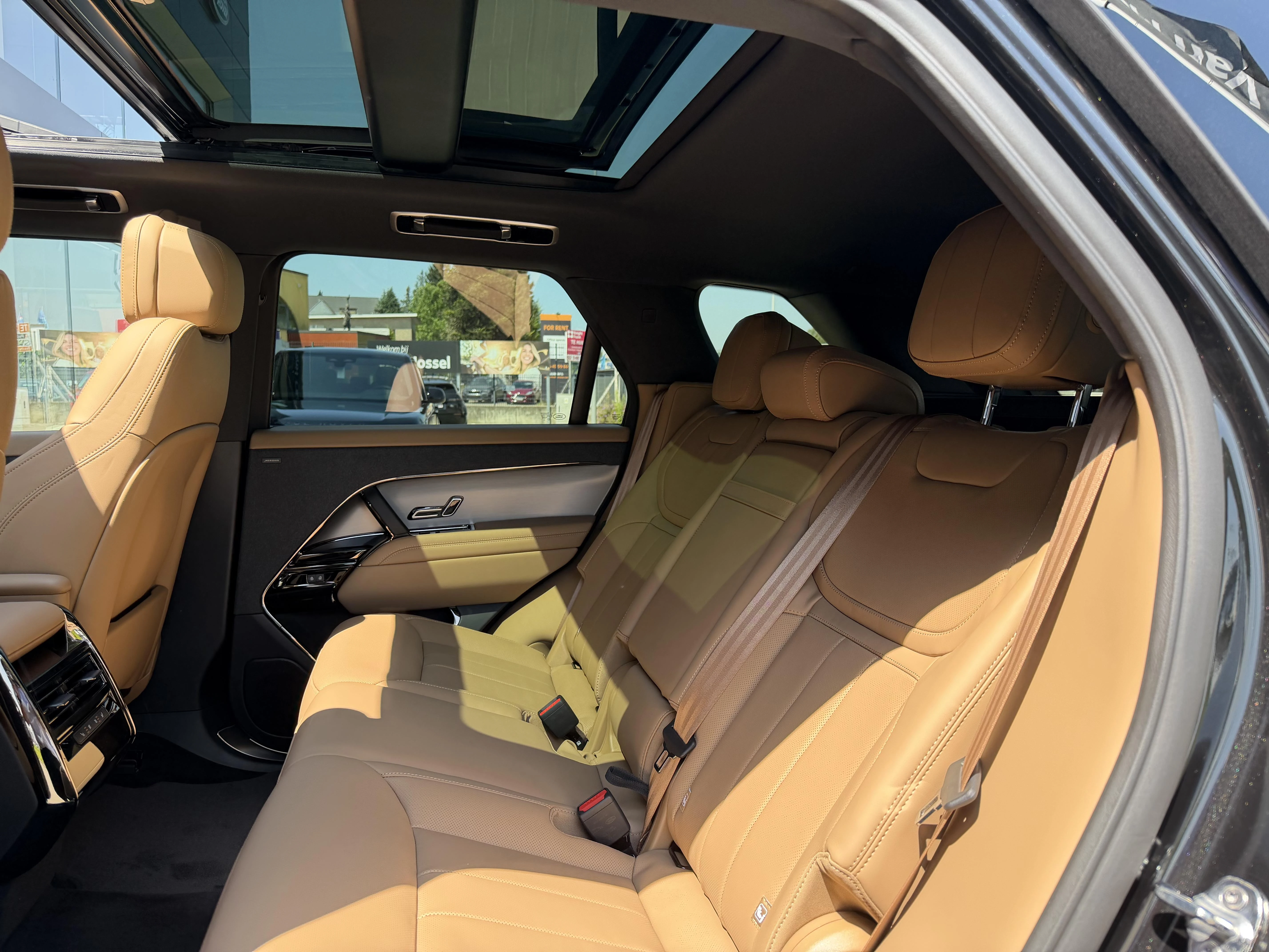 Land Rover-Range Rover Sport-image-12