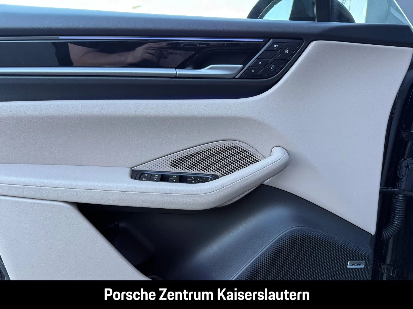 Porsche Macan Hinterachslenkung BOSE Luftfederung 21-Zol -
