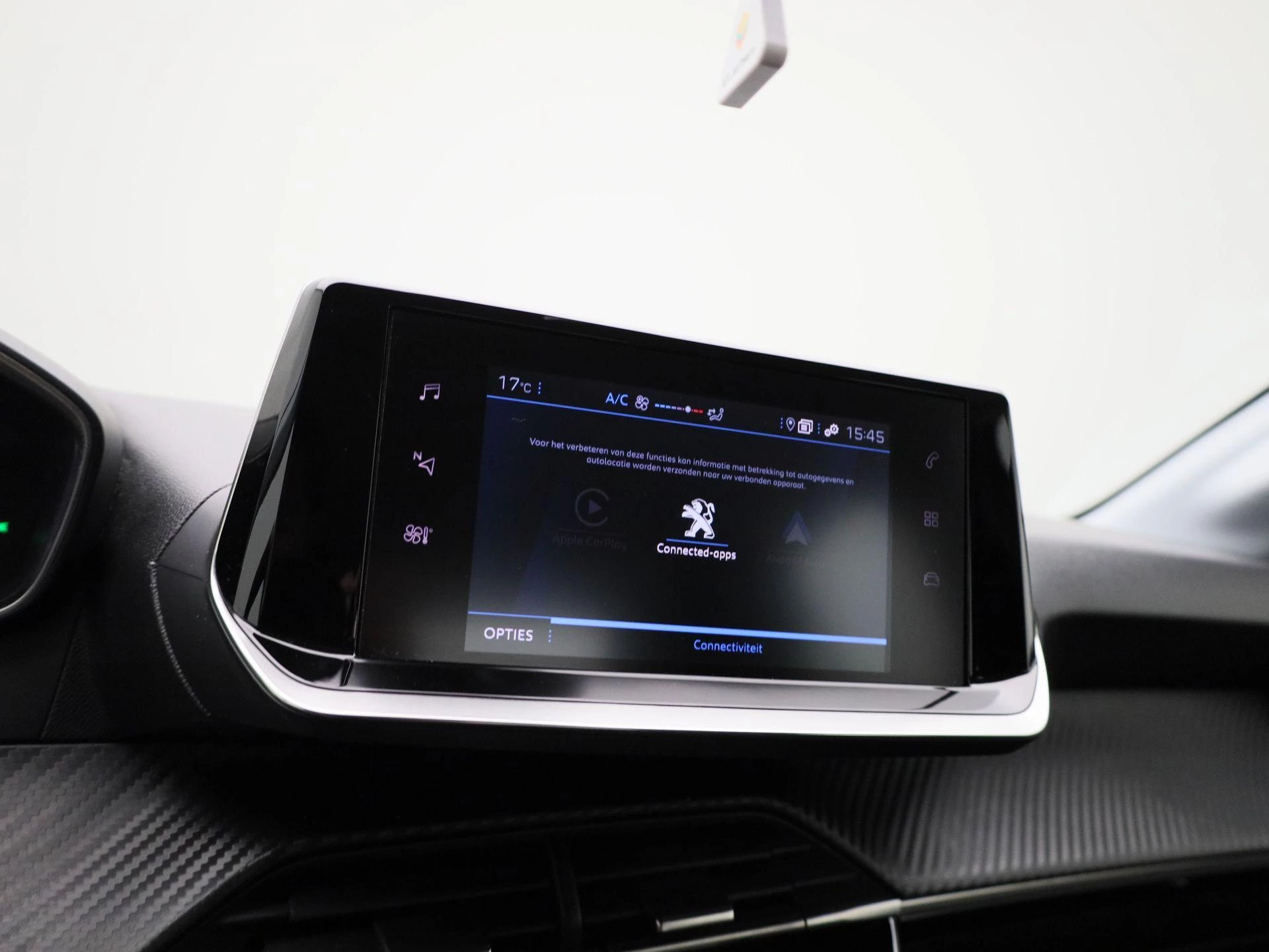 Peugeot-208-image-21