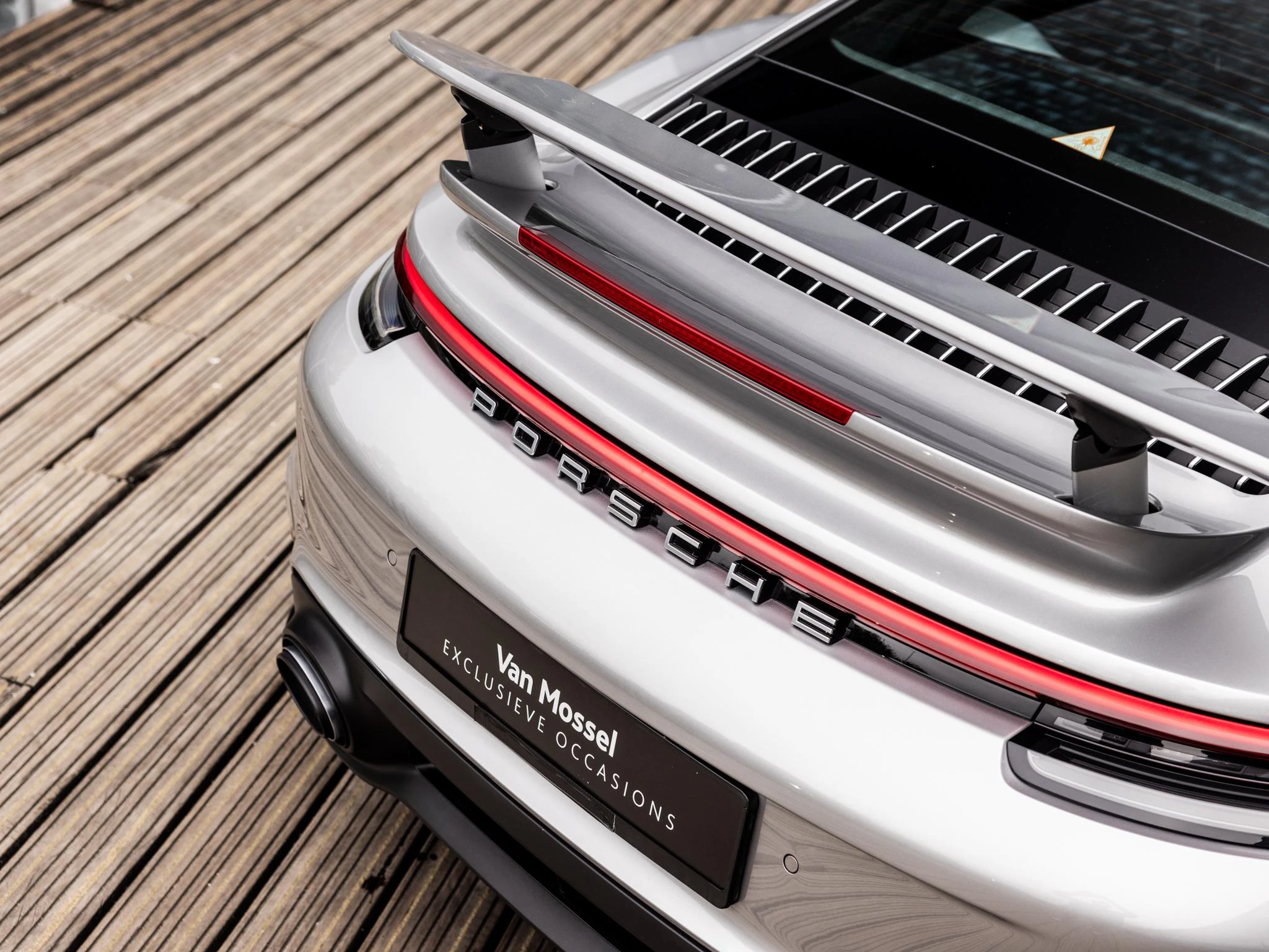 Porsche-911-image-11