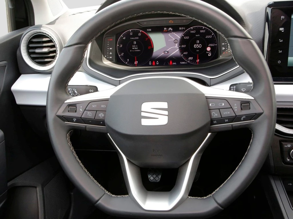 SEAT Ibiza 1.0 TSI Road Edition 15" Navi+VC ACC LED RFK+PDC SHZ