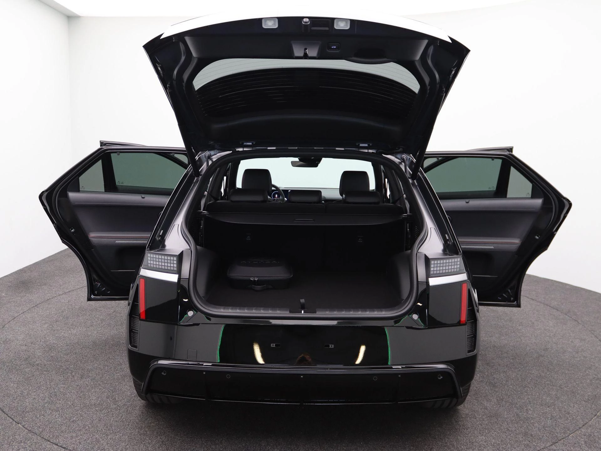 Hyundai-IONIQ 5-image-12