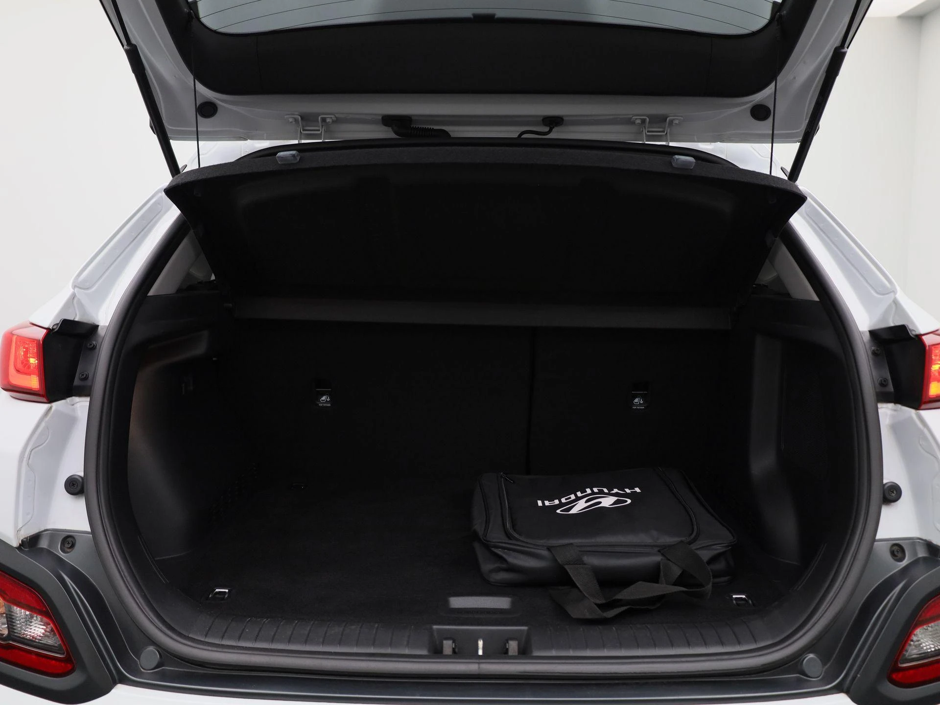 Hyundai-Kona-image-13