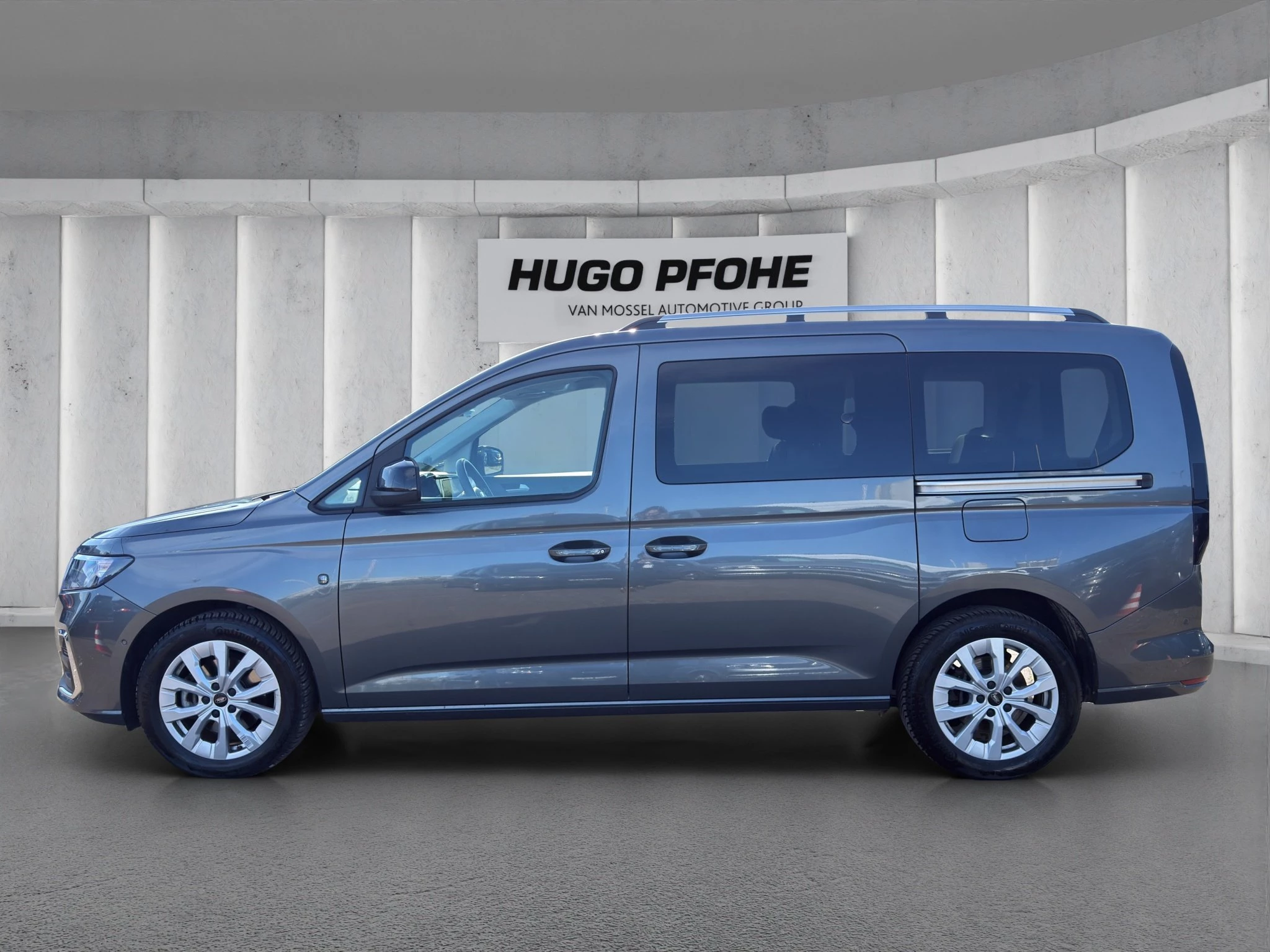 Ford-Tourneo Connect-image-1