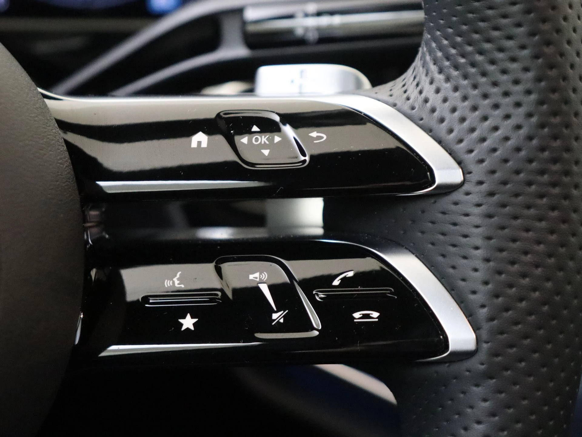 Mercedes-Benz-E-Klasse-image-16