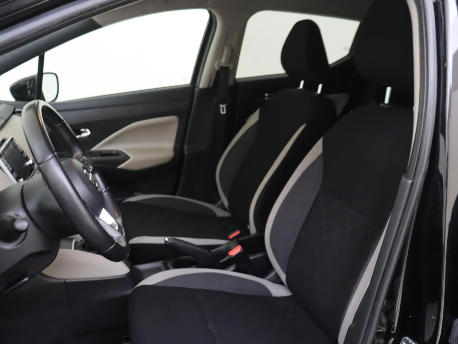 Nissan-Micra-image-10