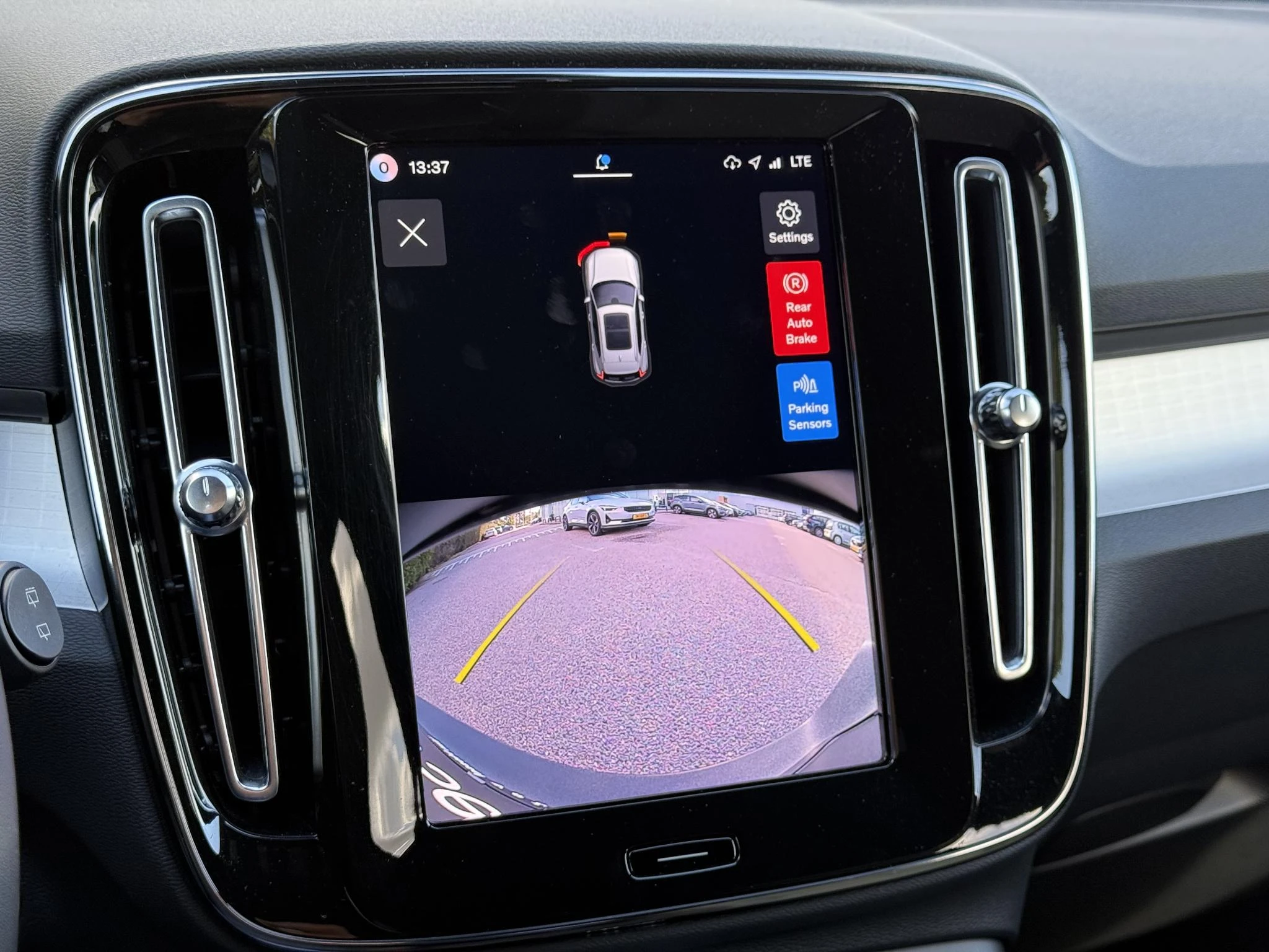 Volvo-XC40-image-24