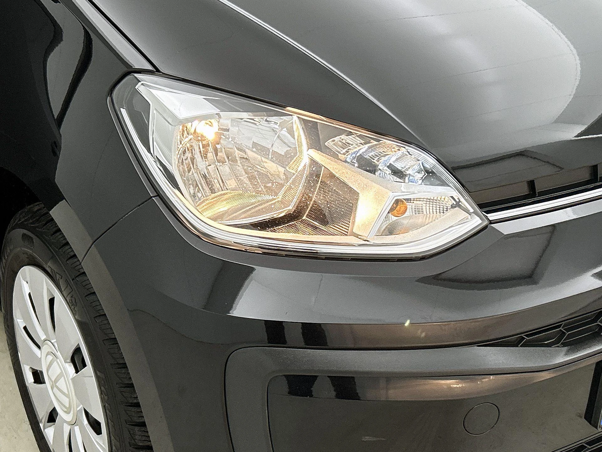 Volkswagen-up!-image-17