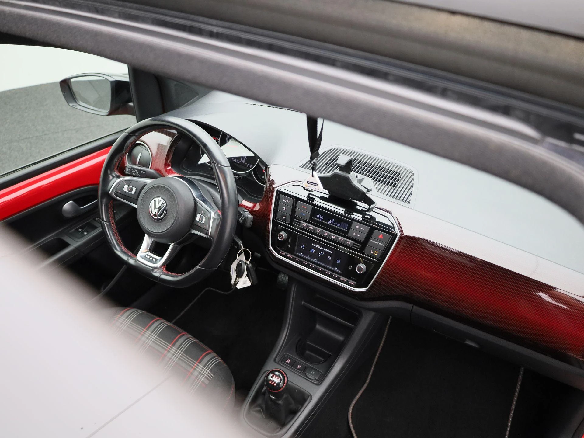 Volkswagen up! 1.0 TSI GTI