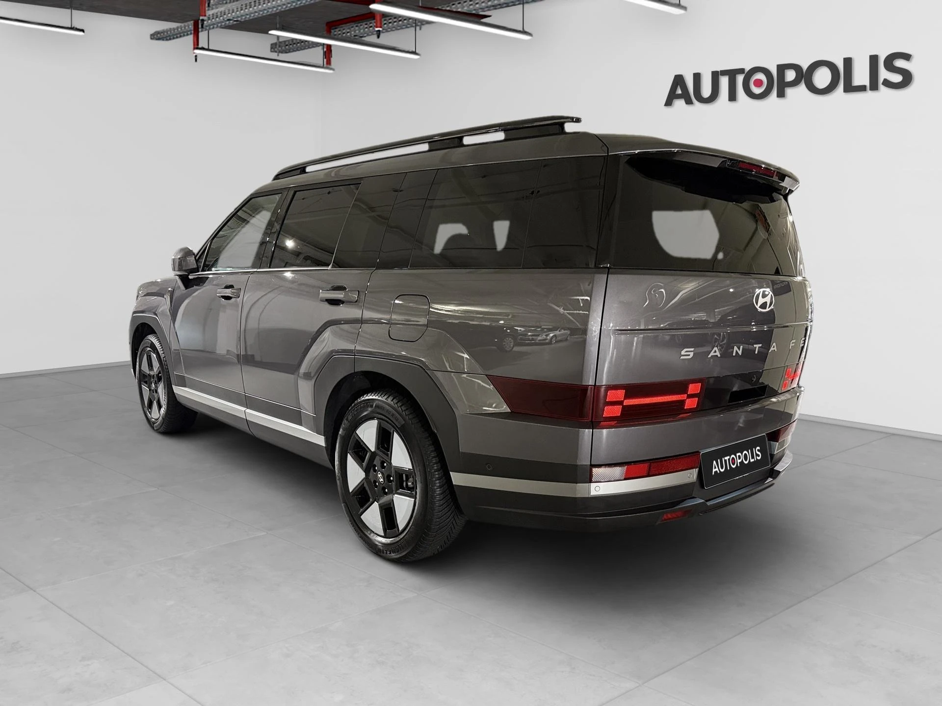 Hyundai-Santa Fe-image-12