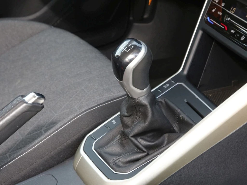 Volkswagen-Taigo-image-9