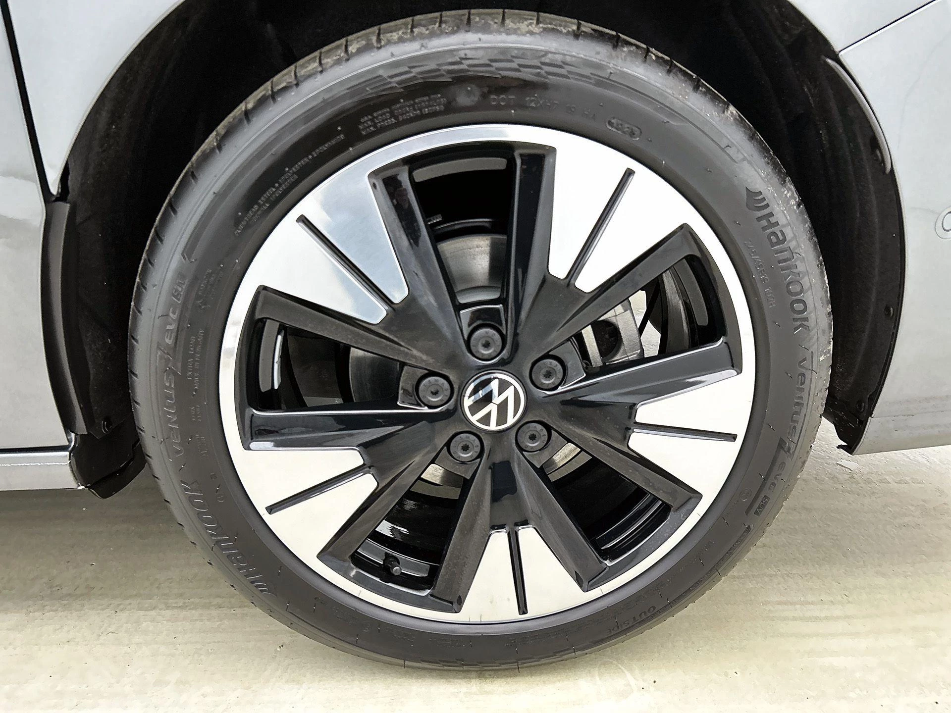 Volkswagen-Multivan-image-42