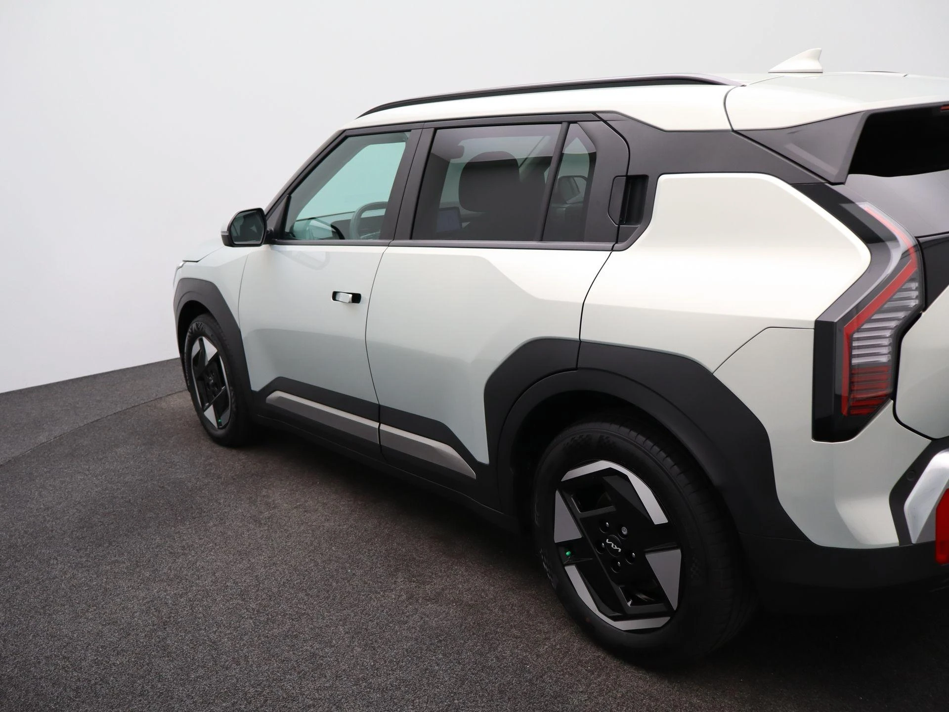 Kia-EV3-image-35