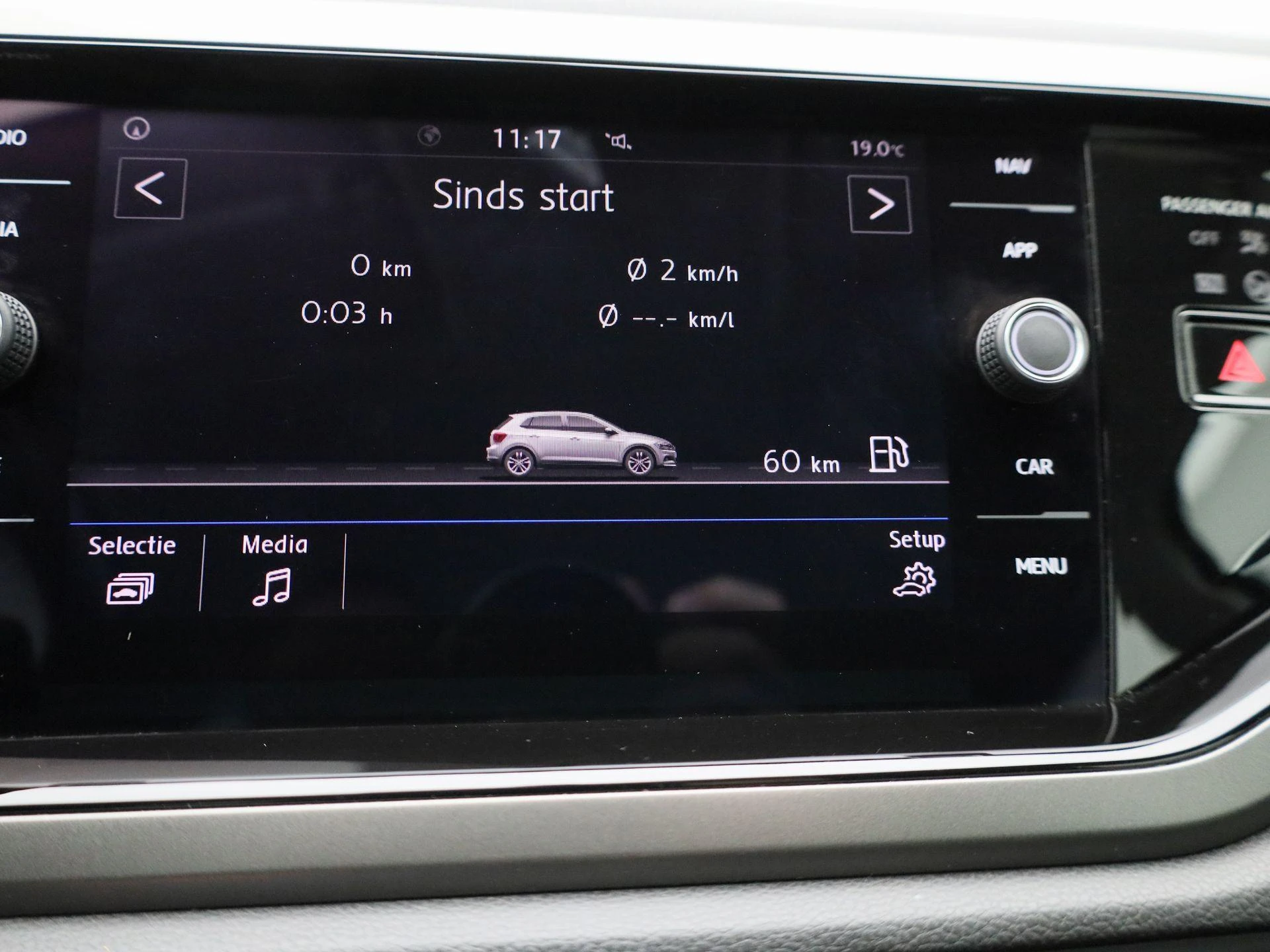 Volkswagen-Polo-image-20