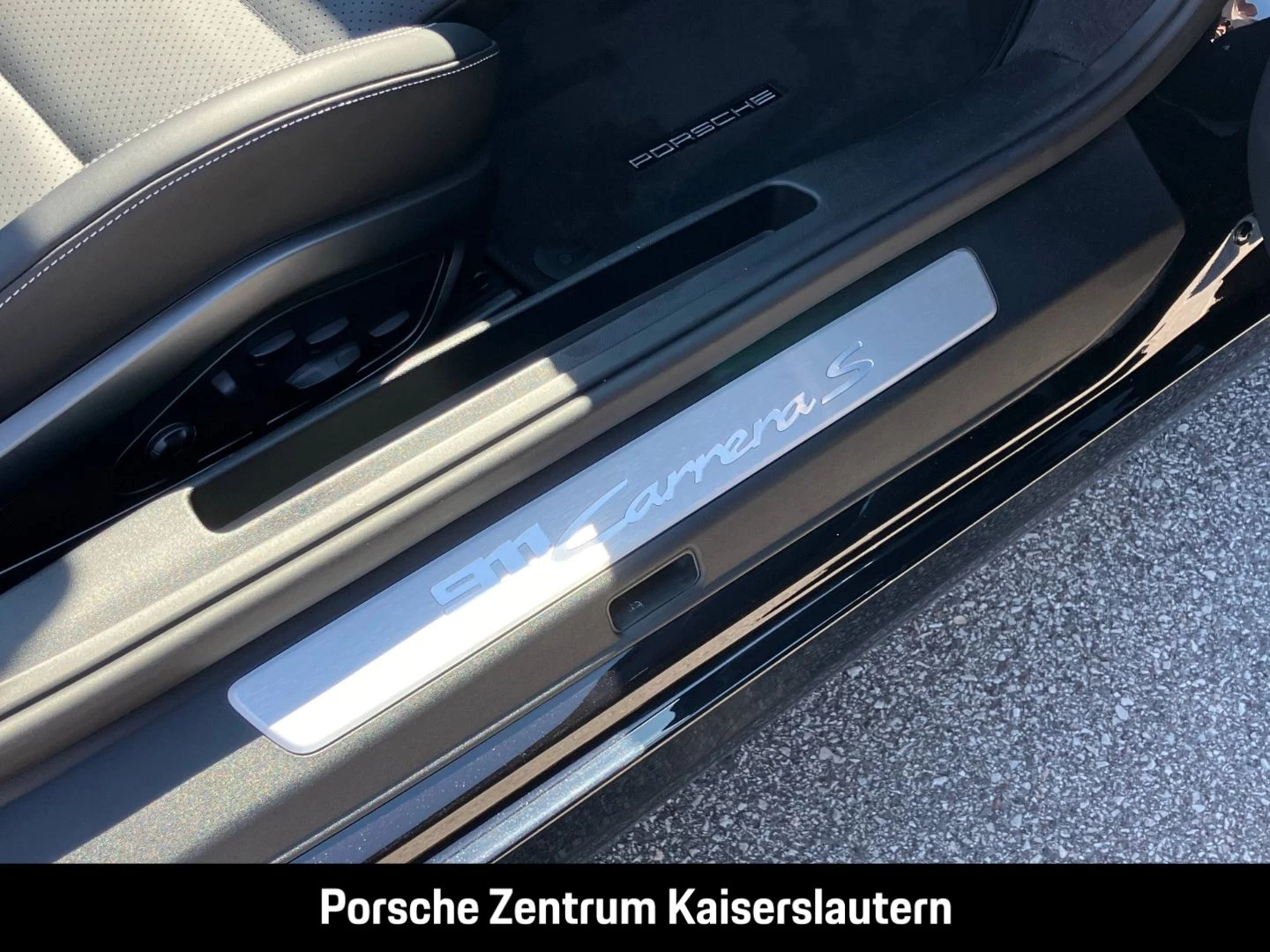 Porsche 911 992 Carrera S Cabriolet InnoDrive Sportabgas carrera s