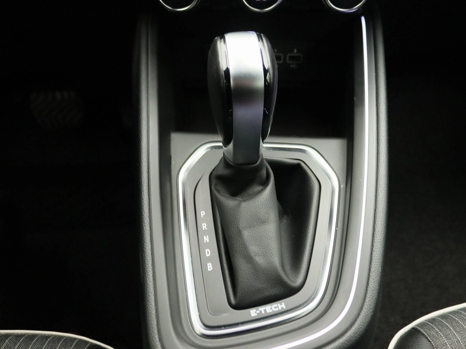 Renault-Clio-image-10