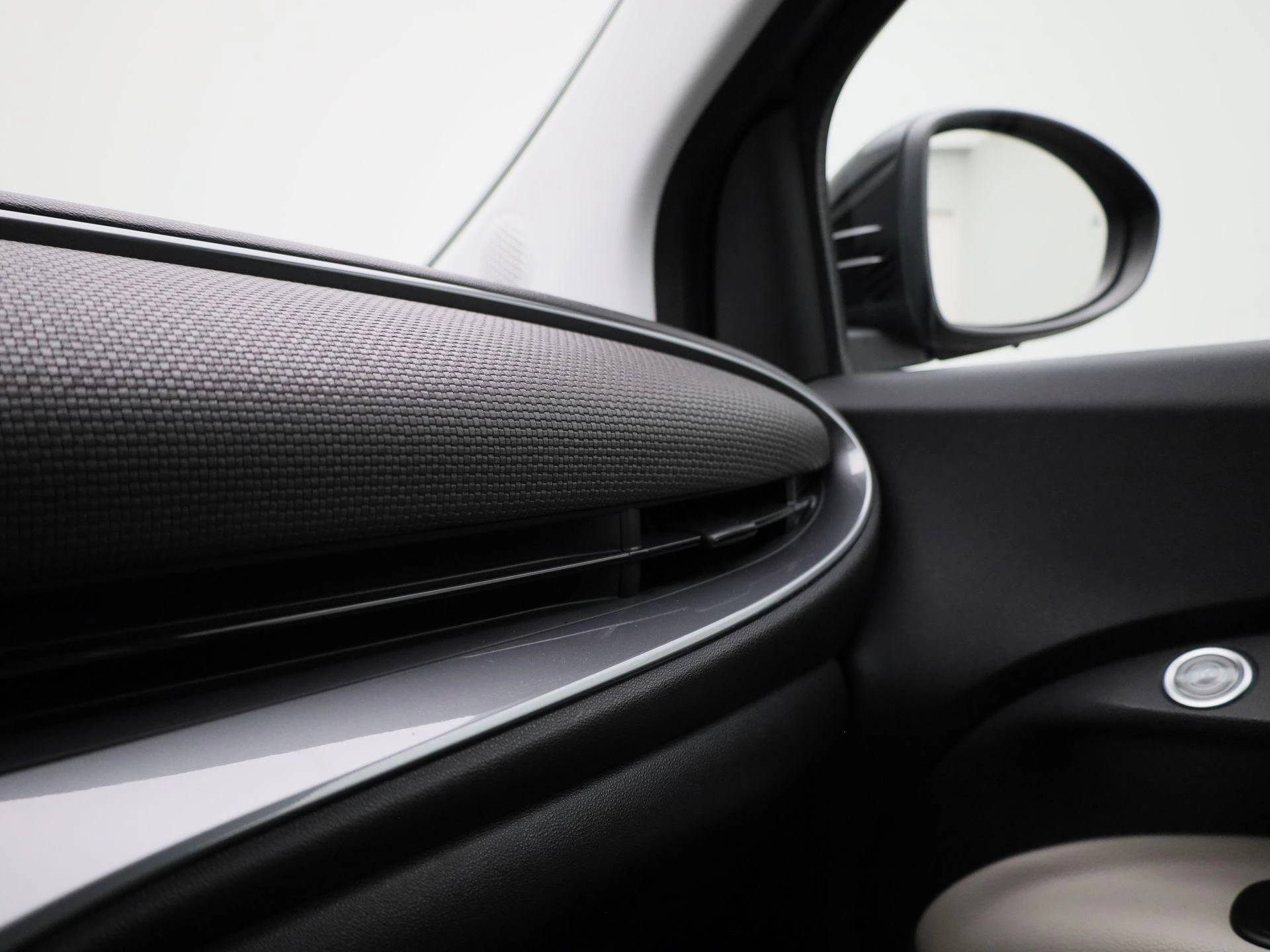 Fiat-500e-image-30