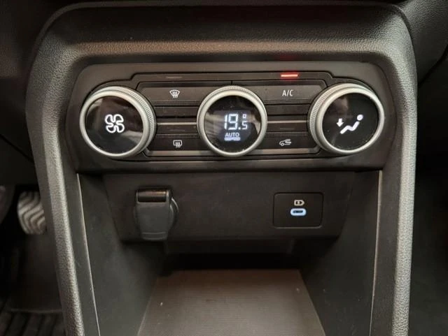 Dacia-Sandero Stepway-image-11