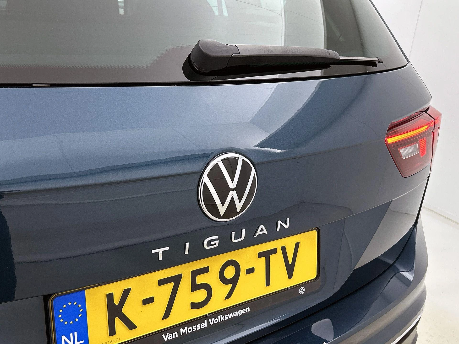 Volkswagen-Tiguan-image-28