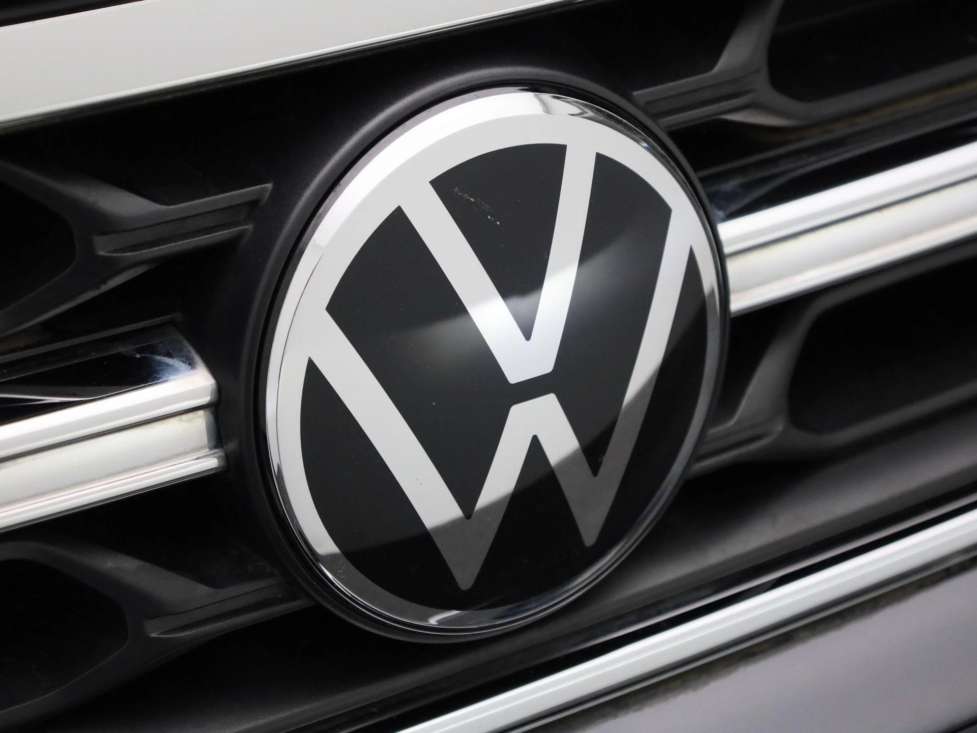 Volkswagen-T-Roc-image-38