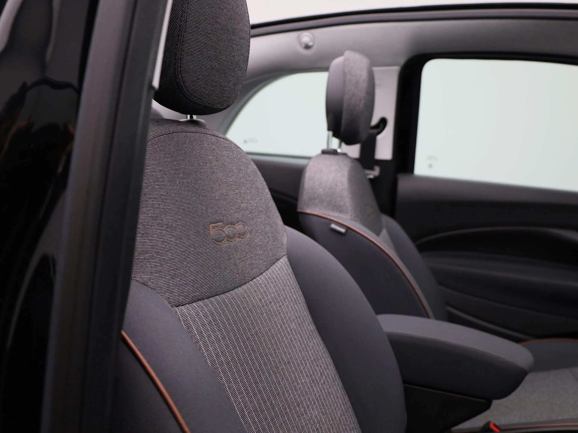 Fiat-500e-image-35