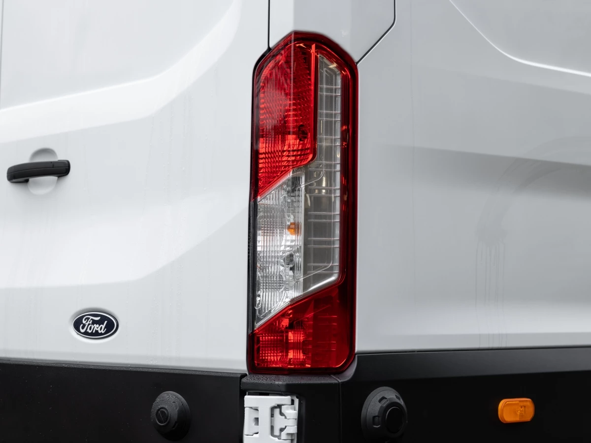 Ford-Transit-image-6