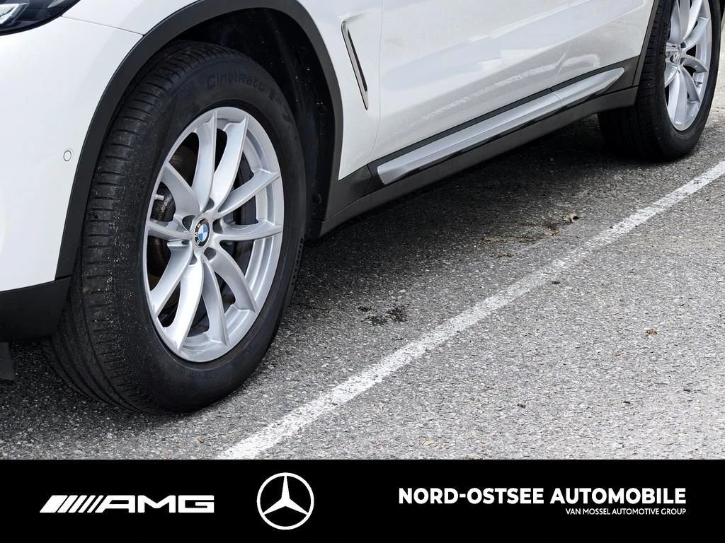 BMW X3 XDRIVE 20d KAMERA PDC AHK SITZHEIZUNG KLIMA