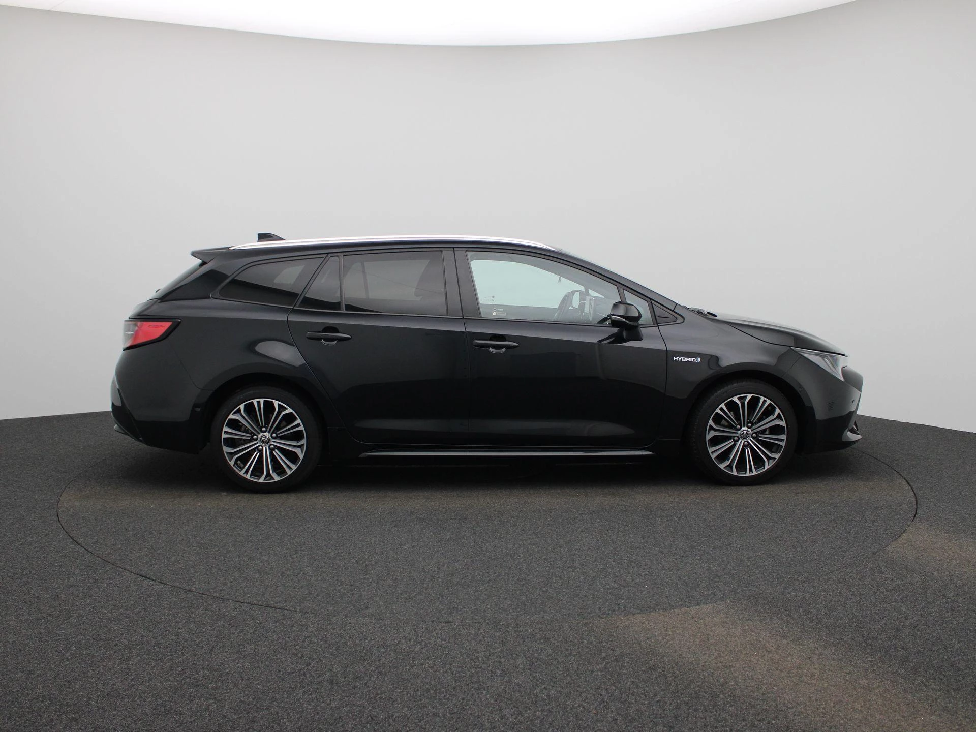 Toyota-Corolla Touring Sports-image-7