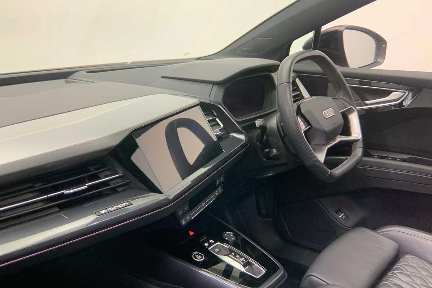Audi-Q4 Sportback e-tron-image-11