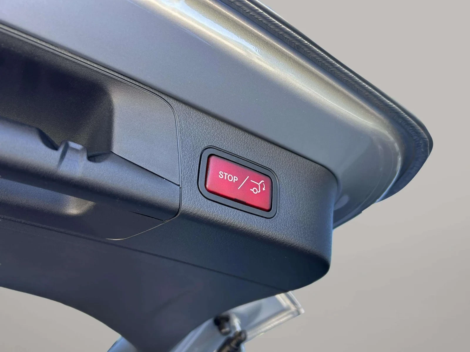 Mercedes-Benz-EQB-image-22