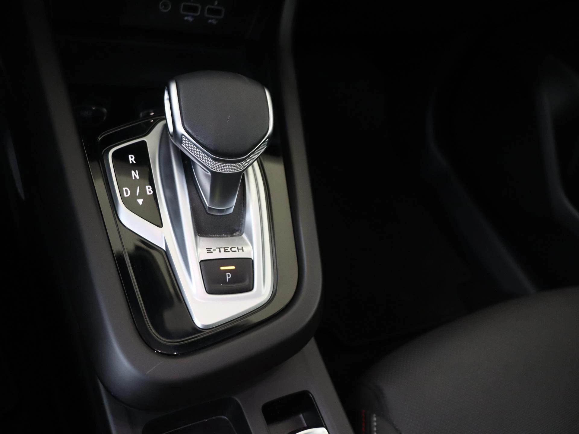 Renault-Arkana-image-15