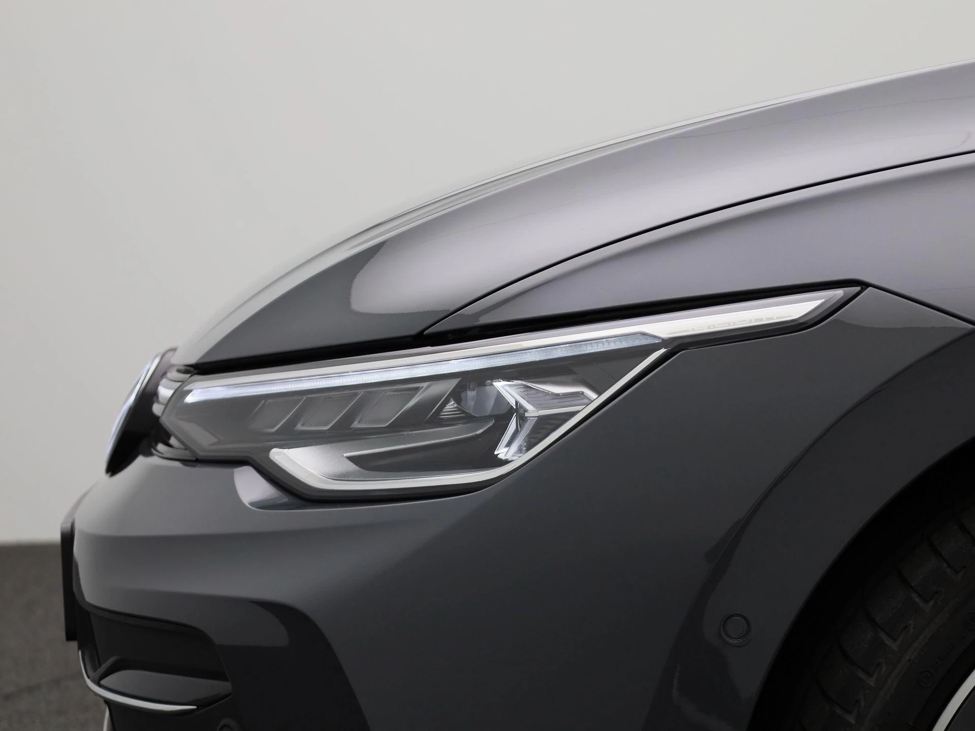 Volkswagen-Golf-image-14
