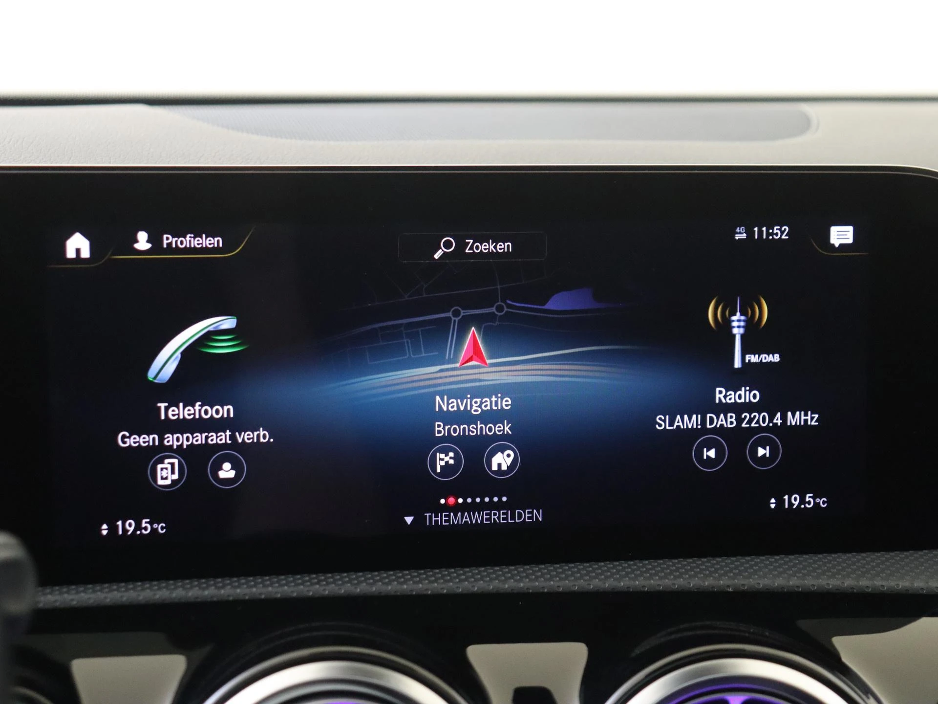 Mercedes-Benz-A-Klasse-image-16