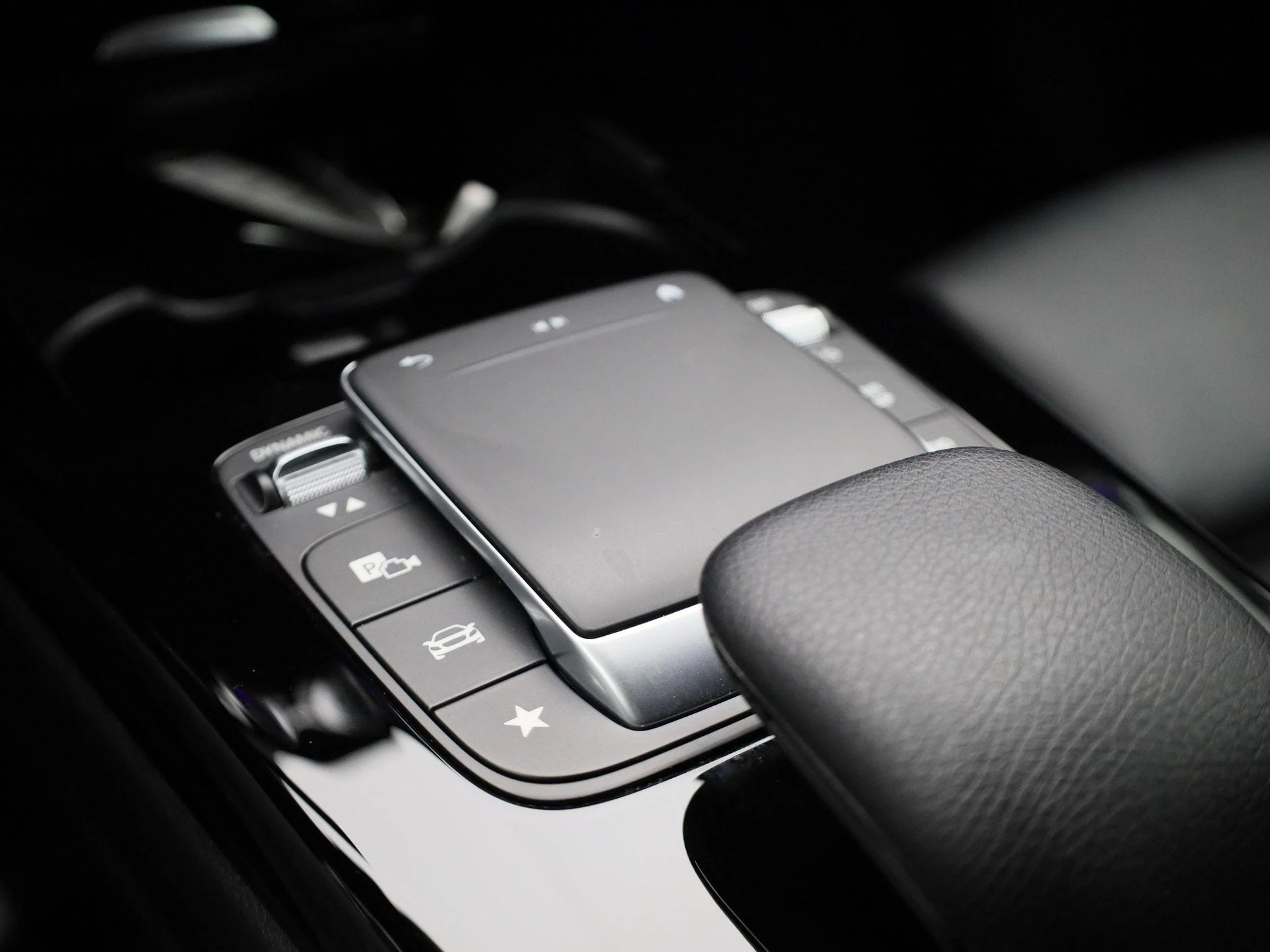 Mercedes-Benz-A-Klasse-image-18