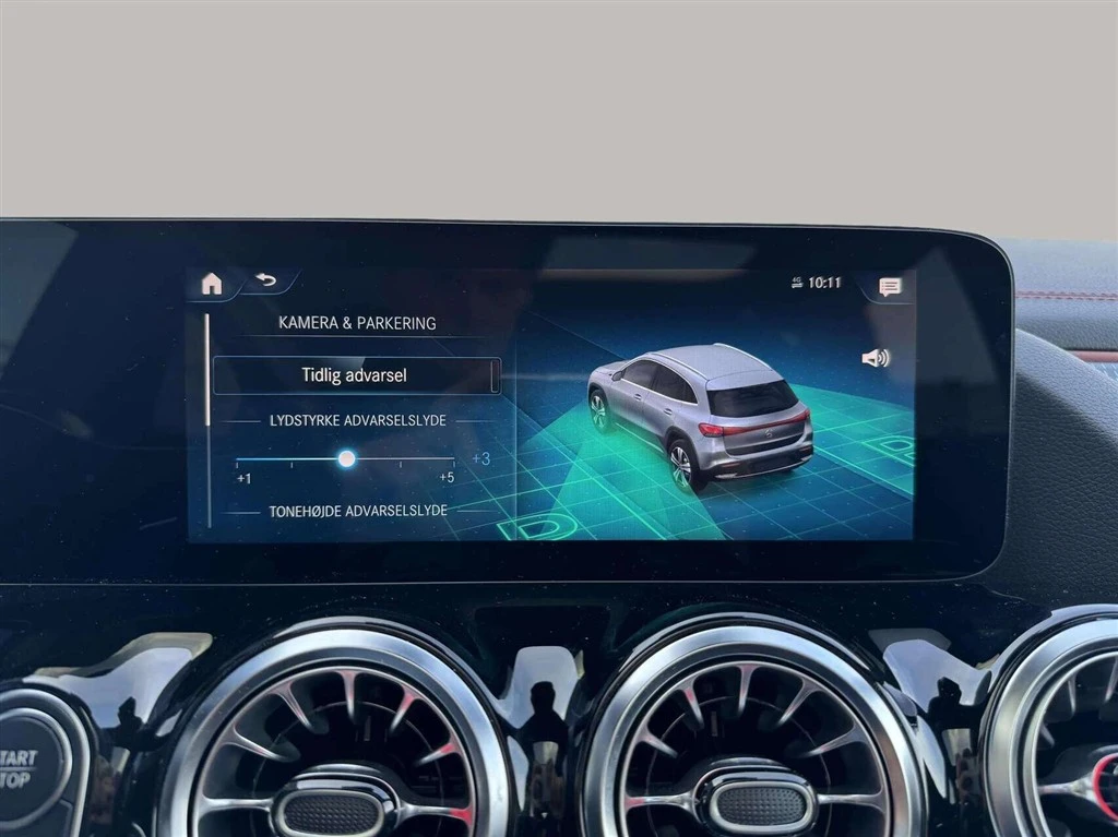 Mercedes-Benz-EQA-image-17