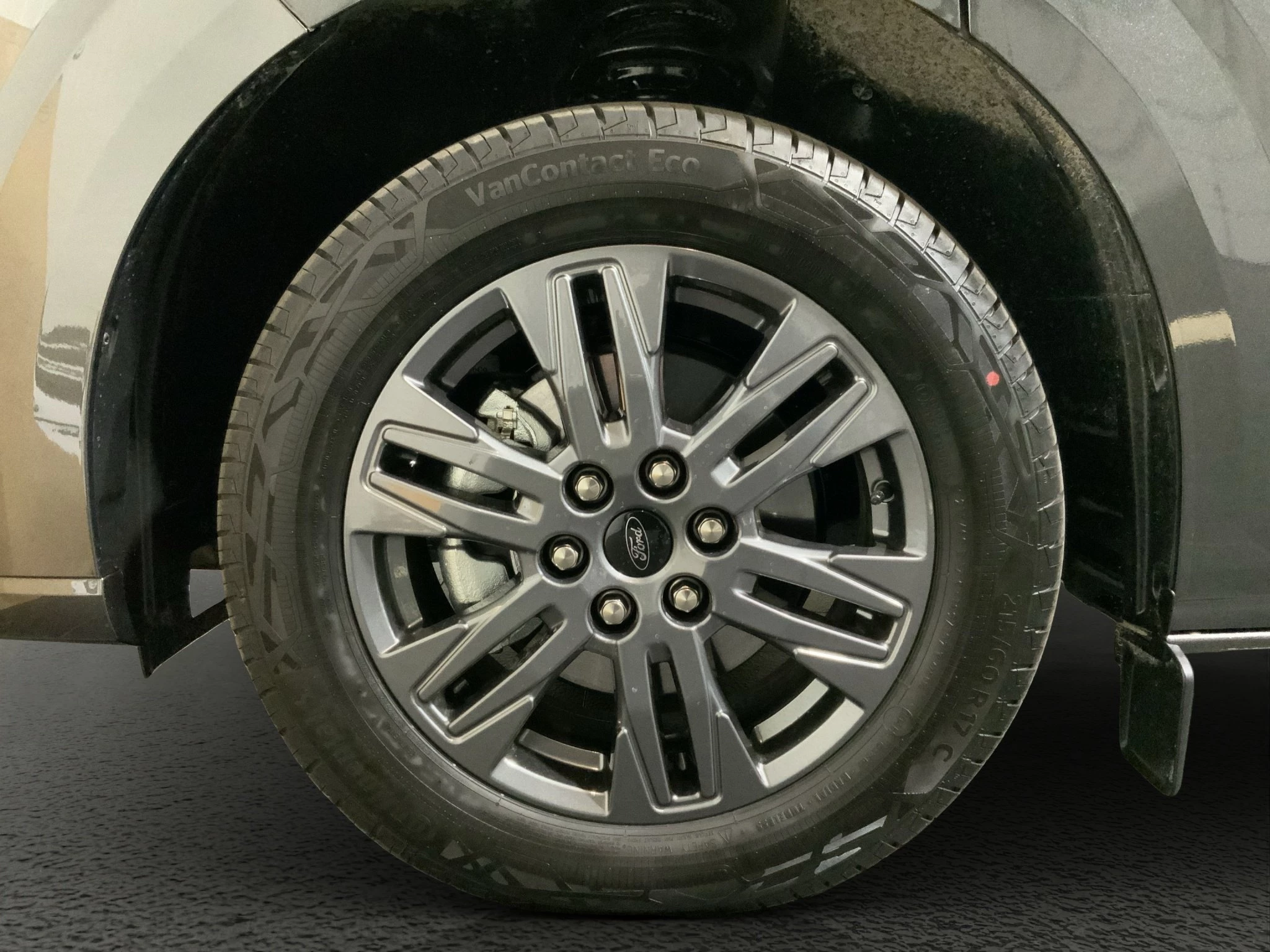 Ford Nugget Titanium 2.0 EcoBlue 125kW 320 L2 Aut. Campingbus